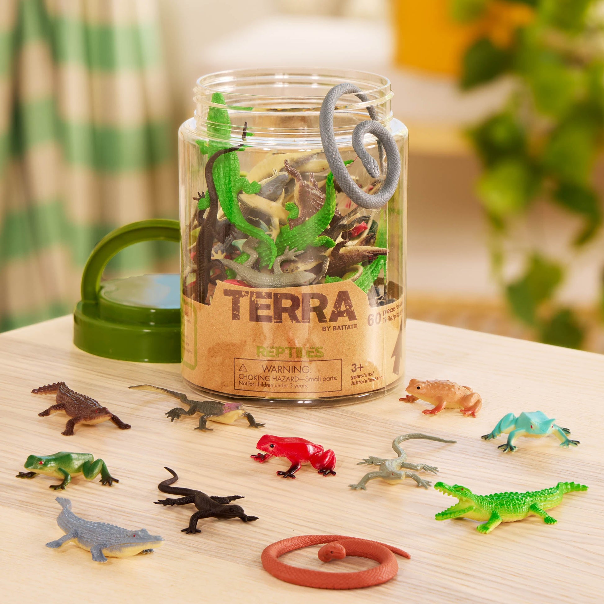 Terra miniature reptiles toy set & Amphibians in a Tube - 60 Piece Animal Toy Set for Kids
