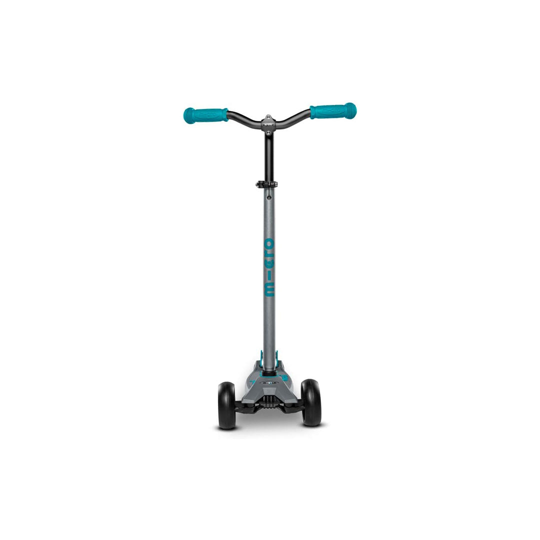 The adjustable handlebar, demonstrating the customizable Handle Bar Height for growing kids

