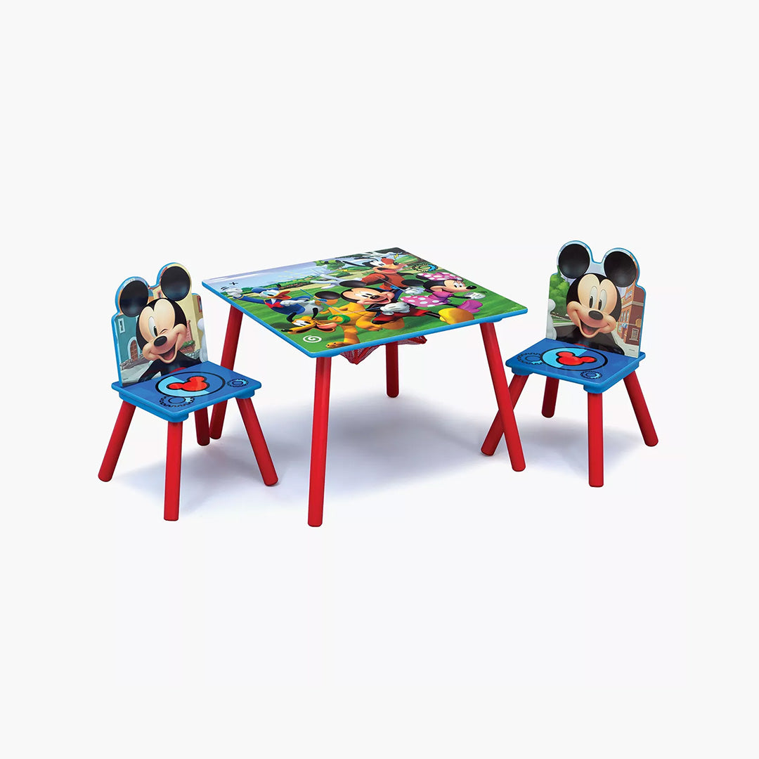 Detail of the table surface texture and graphics, emphasizing the scratch-resistant finish that withstands daily play.